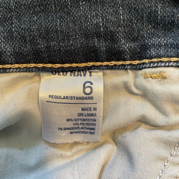 Old navy jeans flirt cut size 6 regular - Picture 3 of 4